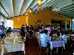 Bohemian Holiday Inn