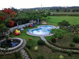 Bohemian Holiday Inn