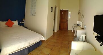 Bohemian Holiday Inn