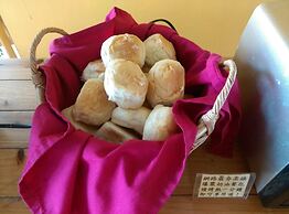 Bohemian Holiday Inn