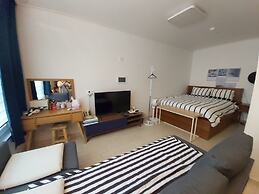 Hitomorrow Residence