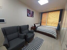 Hitomorrow Residence