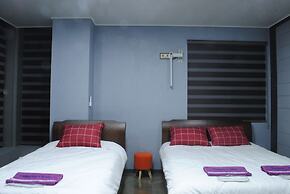 MoonDong's Hostel
