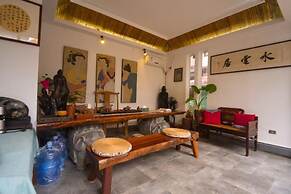 Secret Courtyard Resort Hotel