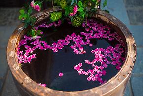 Secret Courtyard Resort Hotel