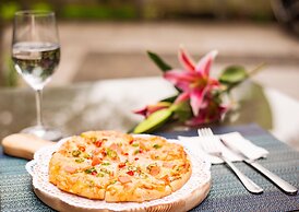 Secret Courtyard Resort Hotel