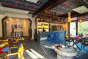 Secret Courtyard Resort Hotel