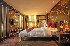 Secret Courtyard Resort Hotel