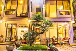 Secret Courtyard Resort Hotel