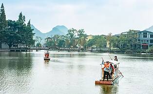 Secret Courtyard Resort Hotel