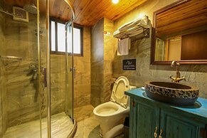 Secret Courtyard Resort Hotel