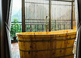 Secret Courtyard Resort Hotel