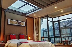 Secret Courtyard Resort Hotel