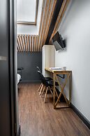 The Faces Petrogradskaya