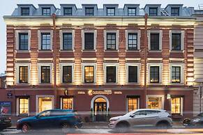 The Faces Petrogradskaya