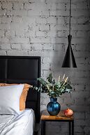 The Faces Petrogradskaya