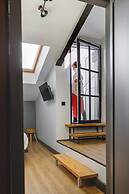 The Faces Petrogradskaya