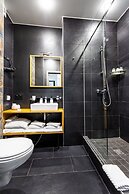 The Faces Petrogradskaya