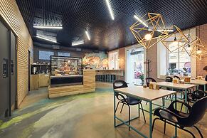 The Faces Petrogradskaya