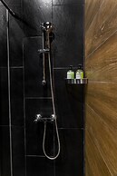 The Faces Petrogradskaya