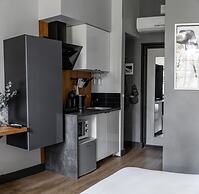 The Faces Petrogradskaya