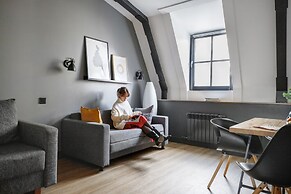 The Faces Petrogradskaya