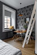 The Faces Petrogradskaya