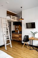 The Faces Petrogradskaya