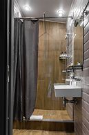 The Faces Petrogradskaya