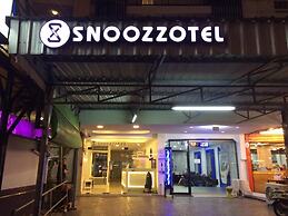 SnoozZotel
