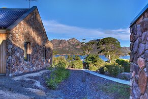 Freycinet Stone Studio 4