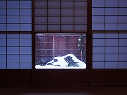 SUKIYA-zukuri Suehiro House