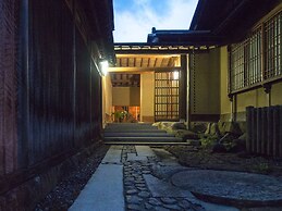 SUKIYA-zukuri Suehiro House