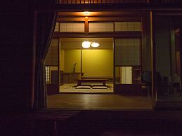 SUKIYA-zukuri Suehiro House