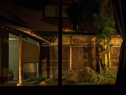 SUKIYA-zukuri Suehiro House