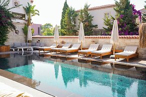 Alacati Limonaia Hotel