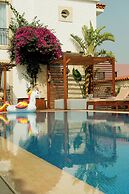 Alacati Limonaia Hotel