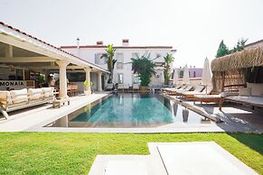 Alacati Limonaia Hotel