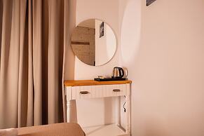 Alacati Limonaia Hotel