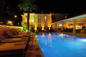 Alacati Limonaia Hotel