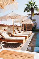 Alacati Limonaia Hotel