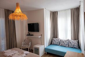 Alacati Limonaia Hotel