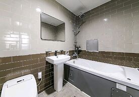 Brown Dot Hotel Jinhae