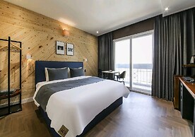 Brown Dot Hotel Jinhae