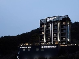 Brown Dot Hotel Jinhae
