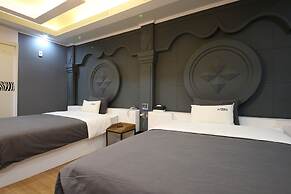 Instar Hotel Yangsan
