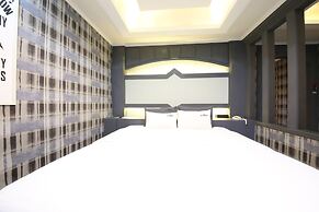 Instar Hotel Yangsan