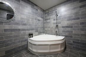 Instar Hotel Yangsan