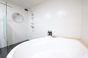 Instar Hotel Yangsan