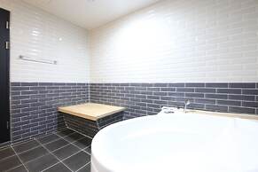 Instar Hotel Yangsan